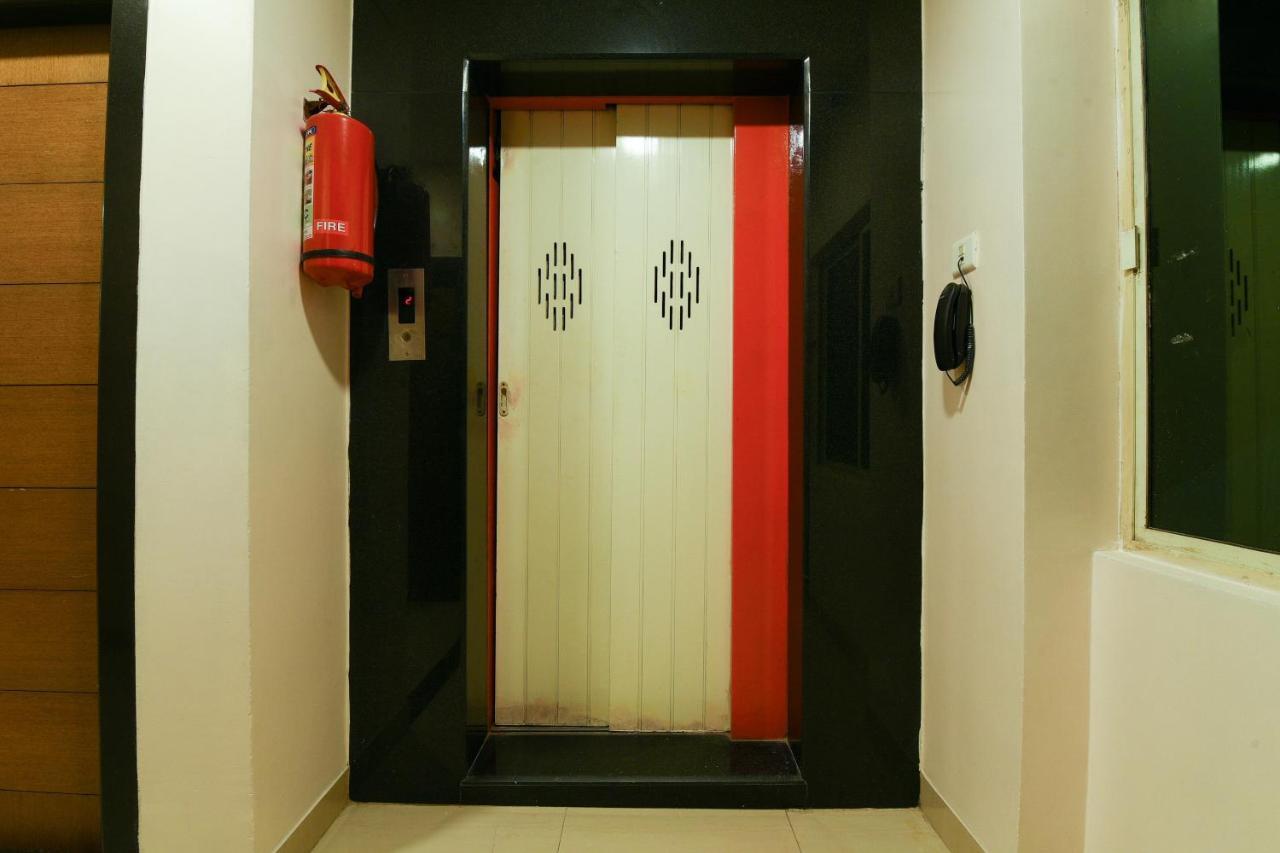 Balaji Grand Ξενοδοχείο Kākināda Εξωτερικό φωτογραφία